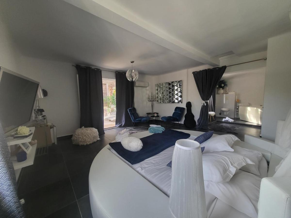 Villa Petra Bianca Suite & Chambre A 10Mn A Pied Du Port De Bonifacio ボニファシオ エクステリア 写真